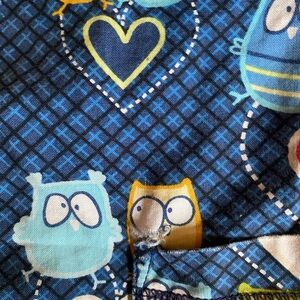 XL women scrub top, brand is Cherokee.